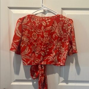 SHEIN Red Cream 3/4 Sleeve Tie Front Crop Blouse